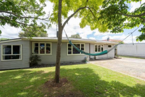 Family-Friendly 5-Bedroom Home Near Uni & Hamilton Gardens - Sleeps 10